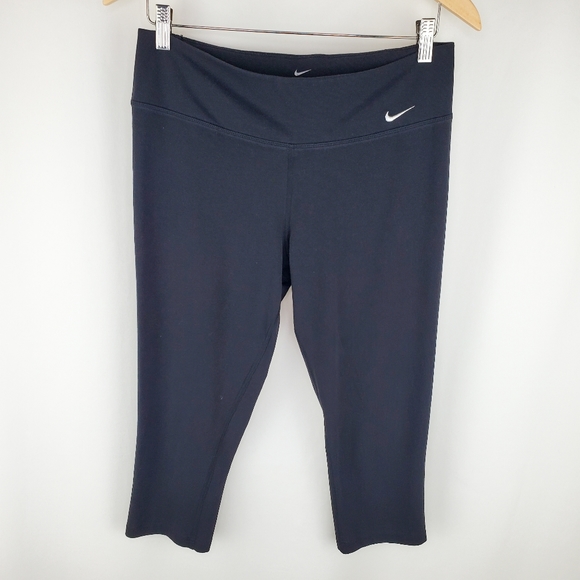 Nike Dri-Fit Large Cropped Leggings